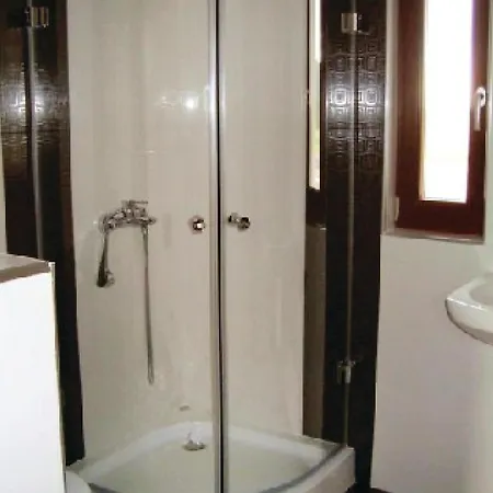 Three-bedroom Holiday In