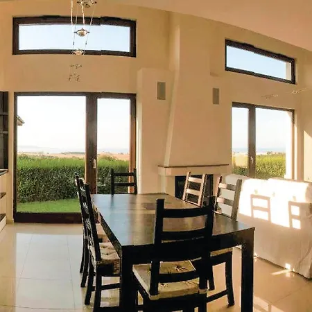 Feriehus Three-bedroom Holiday In Lozenets