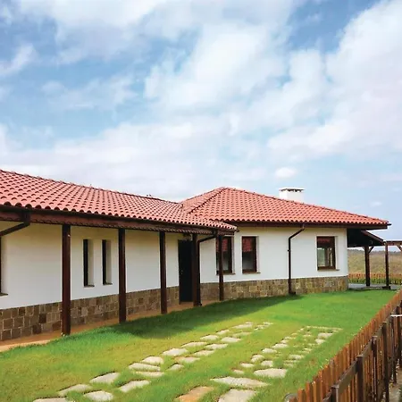 Three-bedroom Holiday In Feriehus Lozenets