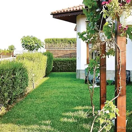 Three-bedroom Holiday In Feriehus